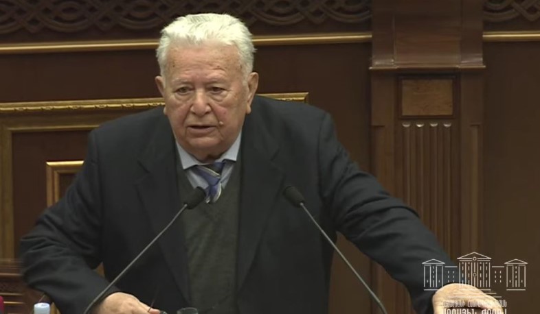 Մեկ «Բայրաքթար» ստեղծելու վրա ծախսվել է 270 միլիոն դոլար, որը 10 տարում մեր գիտությանը հատկացված միջոցներն են. ԳԱԱ նախագահ