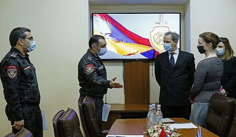 Փոխոստիկանապետ Ֆիդանյանը հանդիպել է Մեծ Բրիտանիայի դեսպանության պատվիրակության հետ