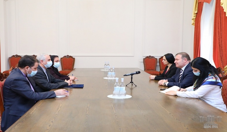 Микаел Мелкумян обсудил с послом Ирана вопрос возвращения армянских военнопленных