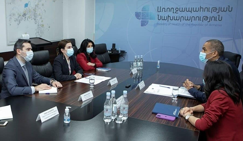 Հայկական կողմը կազմակերպել է հակառակորդի գերիների պատշաճ բուժօգնությունը և վերադարձը, իսկ այսօր գերության մեջ գտնվող ՀՀ քաղաքացիներ կան. ՀՀ առողջապահության նախարար