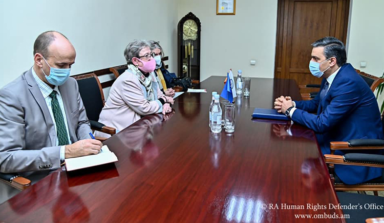 Ombudsman noted the urgency of the return of Armenian captives at a meeting with the head of the EU delegation