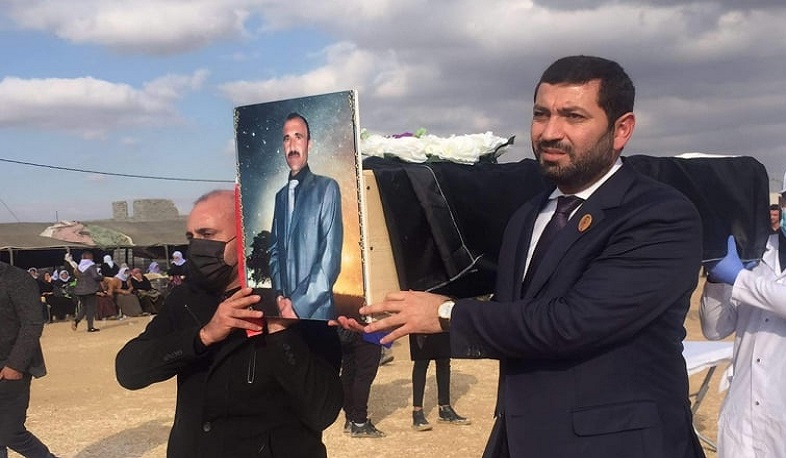 Բաքոյանը մասնակցել է Սինջարի ցեղասպանության 104 եզդի զոհերի հուղարկավորության արարողությանը