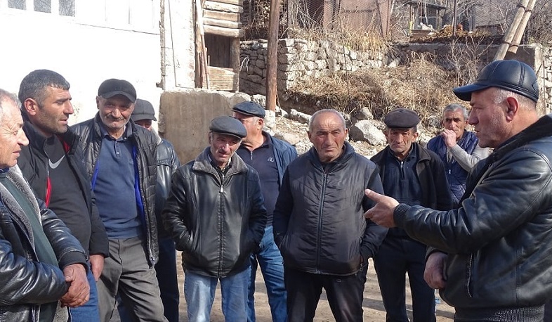 Սյունիքի մարզպետը հանդիպել է Տեղ համայնքի Խոզնավար գյուղի բնակիչների հետ
