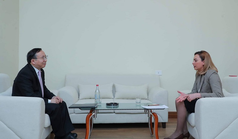 Issue of urgency of the return of captives were stressed at the meeting with the Chinese Ambassador