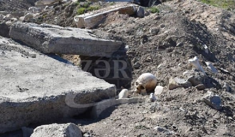 Հայերին մեղադրելու համար Ադրբեջանը պղծել է սեփական գերեզմանները