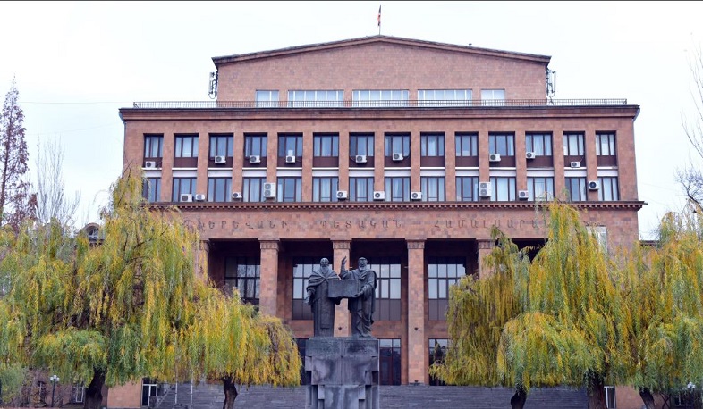 ԵՊՀ-ն մեր բուհական համակարգի լոկոմոտիվն է. Դումանյանը՝ Մայր բուհին հատուկ կարգավիճակ տալու մասին