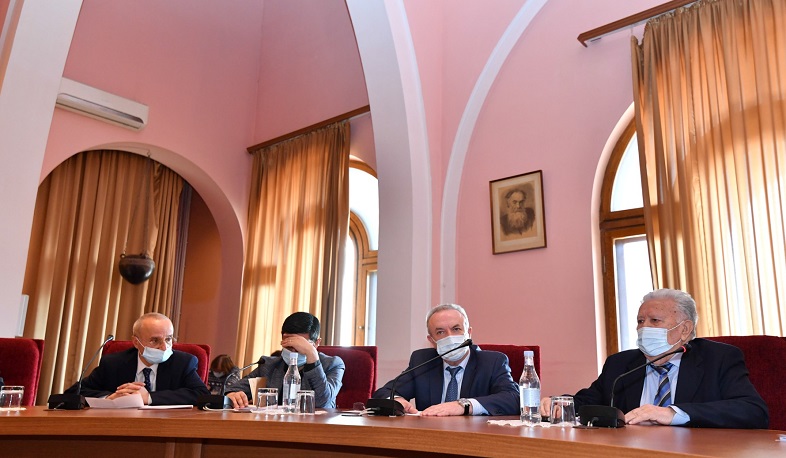 Գիտական կազմակերպություններին կտրվի գործունեության ազատություն. ԿԳՄՍ նախարարը՝ ԳԱԱ նախագահության անդամներին