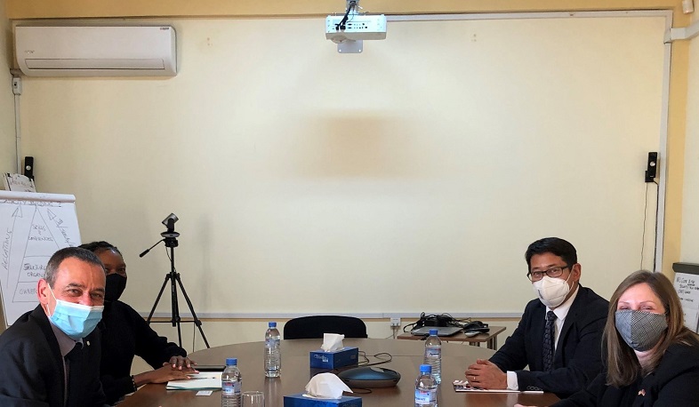 ՀՀ-ում ԱՄՆ դեսպանը և ԿԽՄԿ պատվիրակության ղեկավարը քննարկել են գերիների վերադարձի հարցը