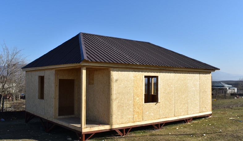 Արցախում 5 հոգանոց խումբը 1 ամսում կարող է 3 սենյականոց փայտե կոնստրուկցիաներով տուն կառուցել