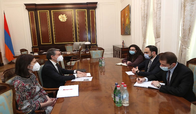 Տիգրան Ավինյանը հրաժեշտի հանդիպում է ունեցել  ՄԱԶԾ մշտական ներկայացուցչի հետ