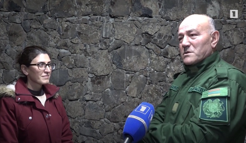 Մեխակավանում ծանր վիրավորված կին հրետանավորին տեսակցել է Սյունիքի մարզպետը