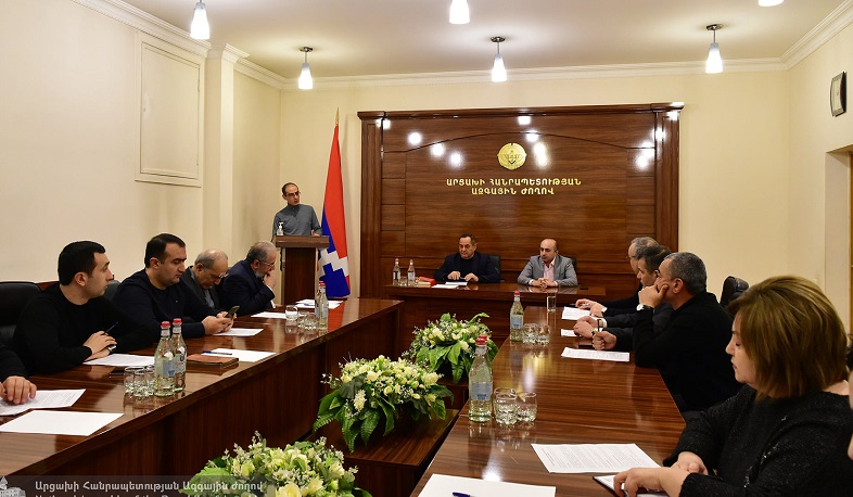 ԱՀ ԱԺ-ում տեղի է ունեցել «Էներգախնայողության և այլընտրանքային էներգետիկա» թեմայով քննարկում