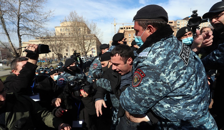 Բողոքի ակցիայի 25 մասնակից տարվել է ոստիկանություն