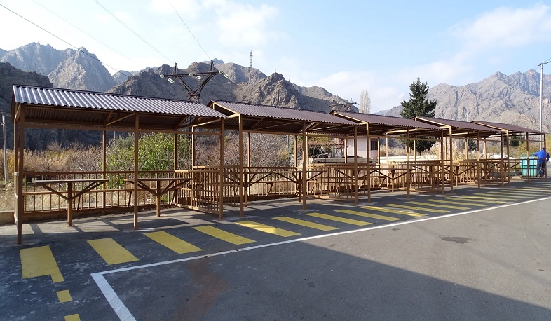 Մեղրու մաքսակետին կից կառուցվել են ավտոկայանատեղ և գյուղատնտեսական շուկա