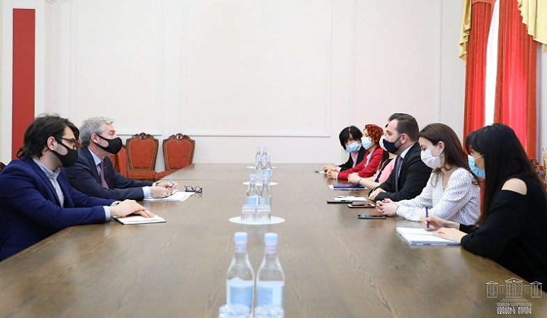 Альтернативы мирному урегулированию карабахского конфликта нет: посол Швеции в Армении