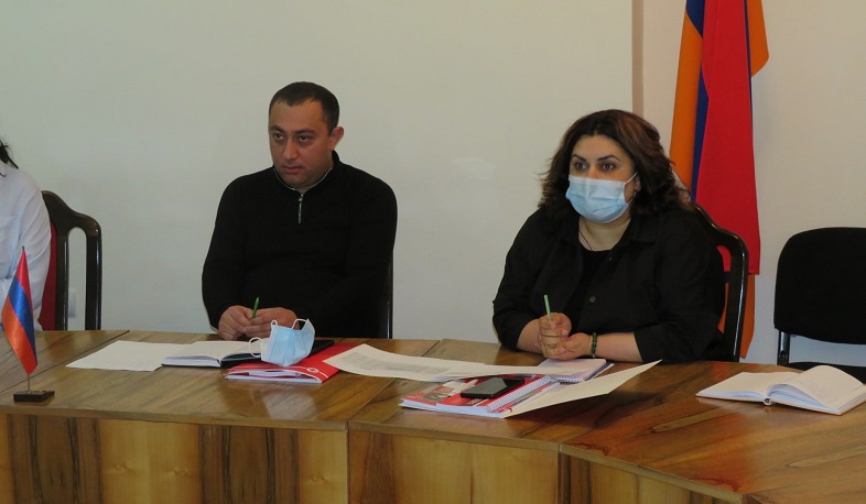 Վայոց ձորի մարզպետը հանդիպել է Հայկական Կարմիր խաչի ընկերության և ԿԽՄԿ պատվիրակության անդամների հետ