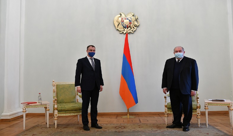 Արմեն Սարգսյանը առանցքային է համարել հայկական կողմից գերիների անհապաղ վերադարձը