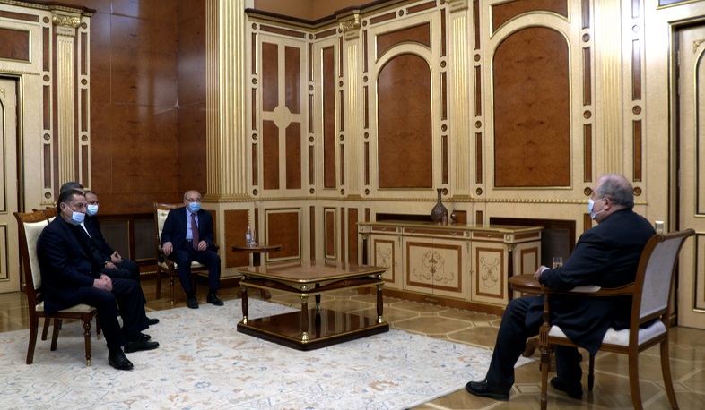 Արմեն Սարգսյանը հանդիպել է Վազգեն Մանուկյանի, Արթուր Վանեցյանի, Վահրամ Բաղդասարյանի և Արծվիկ Մինասյանի հետ