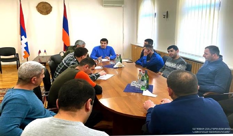 Արայիկ Հարությունյանը Երևանում հանդիպել է Հադրութի շրջանի մի խումբ բնակիչների հետ