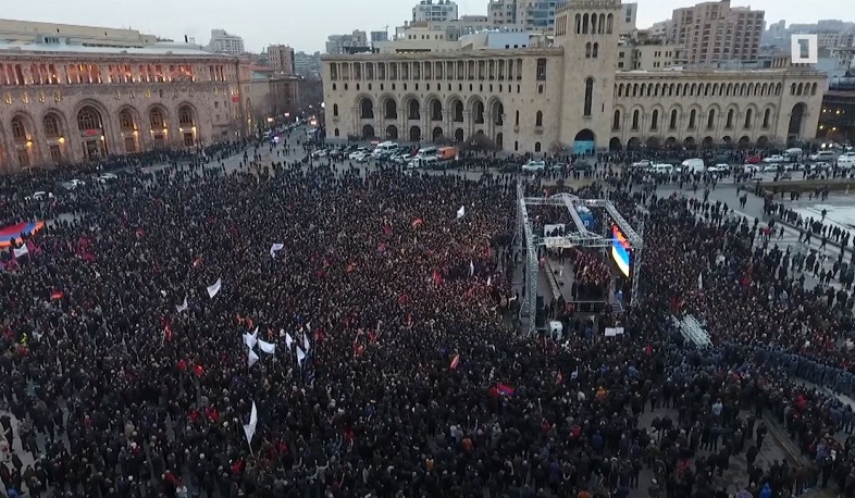 Վարչապետի հրավիրած հանրահավաքն ու երթը