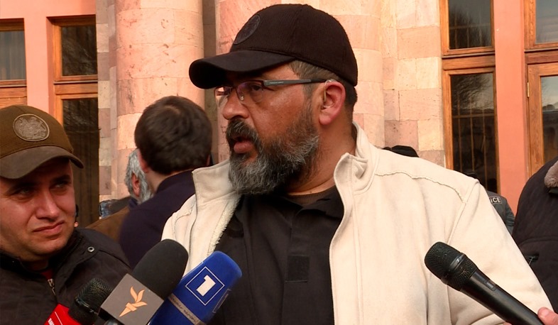 Անհետ կորածների հարազատները հանդիպել են վարչապետի հետ