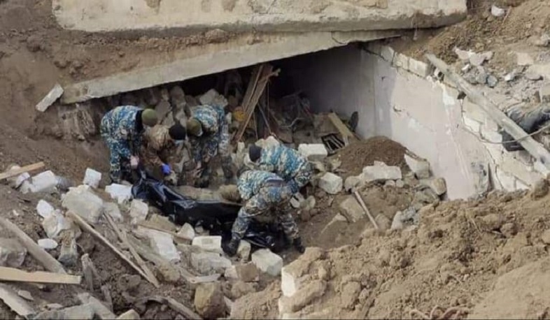 На территории, прилегающей к одной из воинских частей Мартакерта, обнаружены останки погибшего военнослужащего