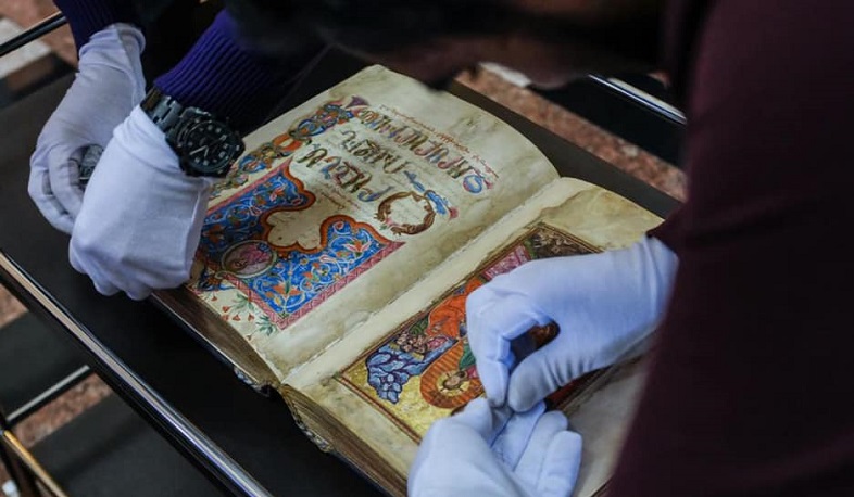 Մատենադարանում բացվել է Արցախի ձեռագրերի ցուցահանդես