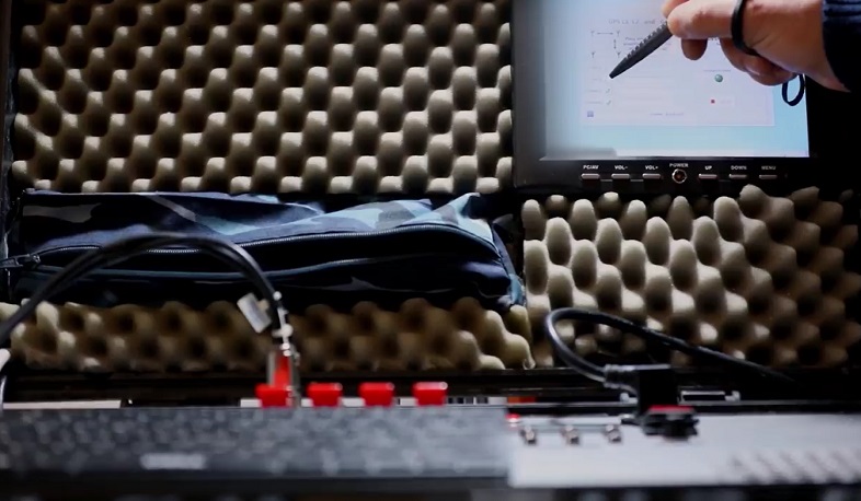 Հակոբ Արշակյանը ներկայացրել է հայկական արտադրության արբանյակային տեղորոշման համակարգերի ճնշման ռադիոէլեկտրոնային պայքարի «X-100» կայանը