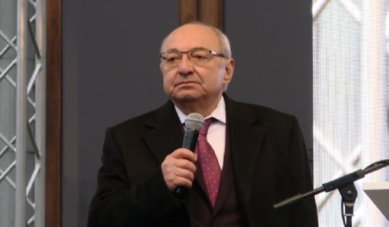 Եթե Նիկոլ Փաշինյանն Օնիկ Գասպարյանին ազատի պաշտոնից, բանակը չի ենթարկվի այդ որոշմանը. Մանուկյան