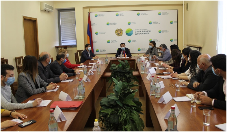 Շրջակա միջավայրի նախարարությունը և բնապահպանական կազմակերպությունները «բարիկադի» միևնույն կողմում են. Պետրոսյան