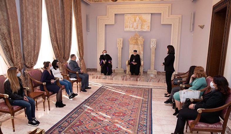 Ամենայն Հայոց Կաթողիկոսը հյուրընկալել է «Նագգաշյան մանուկների տան» մանկավարժներին և շրջանավարտներին