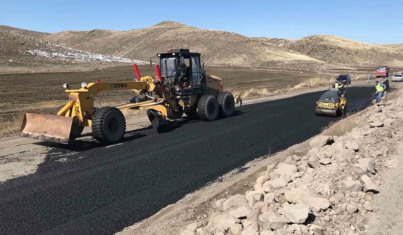 Մեկնարկել են Գյումրի-Երևան ճանապարհի Լանջիկի հատվածի փոսալցման և այն երթևեկելի դարձնելու աշխատանքները