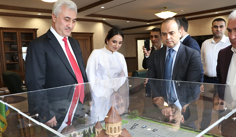 Заре Синанян побывал в Тюмени и встретился с представителями армянской общины