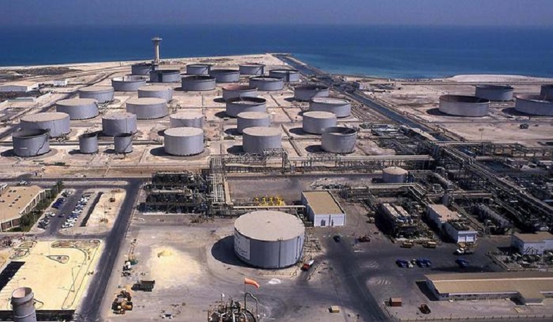 Хуситы нанесли удар с дрона по нефтехранилищу в порту Саудовской Аравии