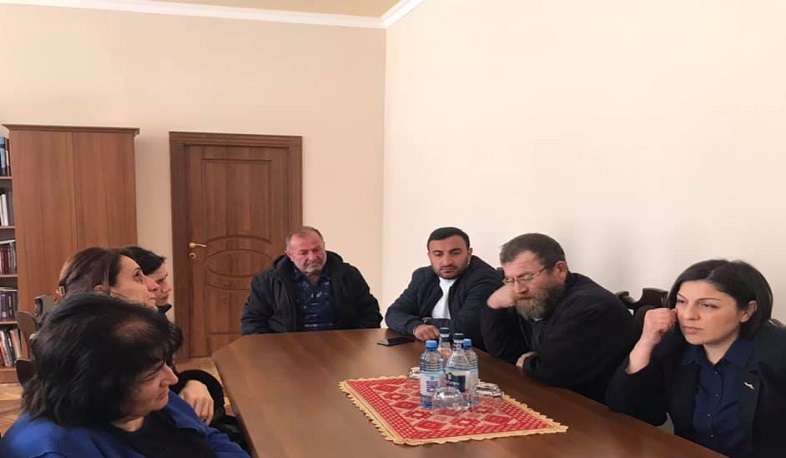 Министр образования, науки, культуры и спорта Арцаха выразила готовность содействовать родным погибших и пропавших без вести учителей