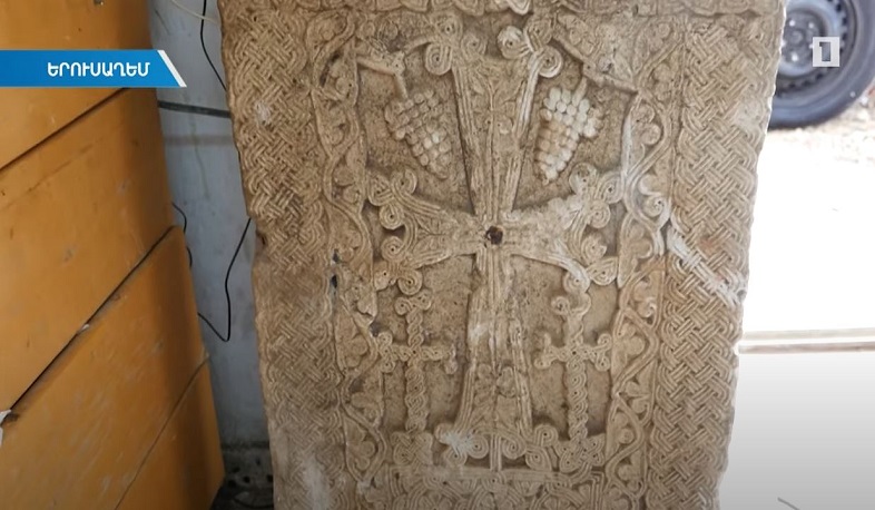 Երուսաղեմի հայոց պատրիարքարանի տարածքում հնագույն խաչքար է հայտնաբերվել
