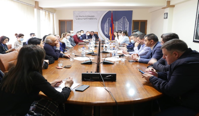 Էկոնոմիկայի փոխնախարարը հանդիպել է տեղական արտադրողների հետ