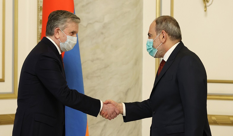 Никол Пашинян принял Михаила Зурабова