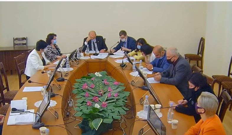 Artsax vətəndaşlarına verilən yardım proqramları üçün maliyyənin həcmi 30 milyard dram artacaq