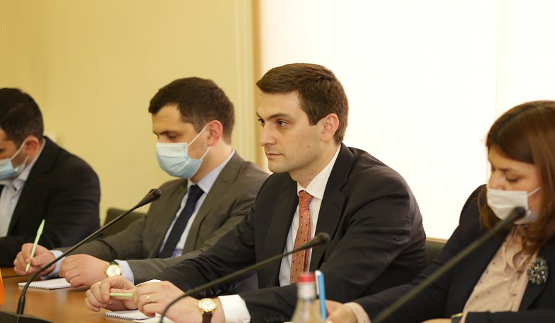 ՀՀ ՏԿԵ փոխնախարարն ու Իրանի փոխարտգործնախարարը քննարկել են սահմանին բեռնափոխադրողների փաստաթղթերի ներկայացման ընթացակարգերի դյուրացման հնարավորությունը