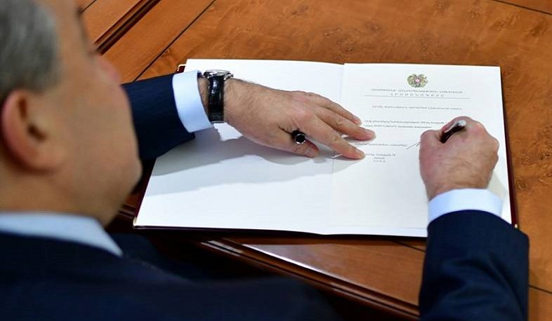 Նախագահը ստորագրել է «Վարչական իրավախախտումների վերաբերյալ ՀՀ օրենսգրքում փոփոխությունների մասին» օրենքը