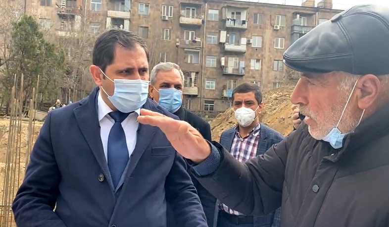 Սուրեն Պապիկյանը հետևում է Երևանի թիվ 18 դպրոցի վերակառուցման աշխատանքներին