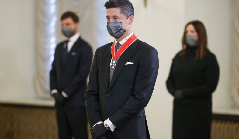 Սպորտի բնագավառում մեր ազգային հերոսն ես. Լեհաստանի նախագահը պարգևատրել է Լևանդովսկուն