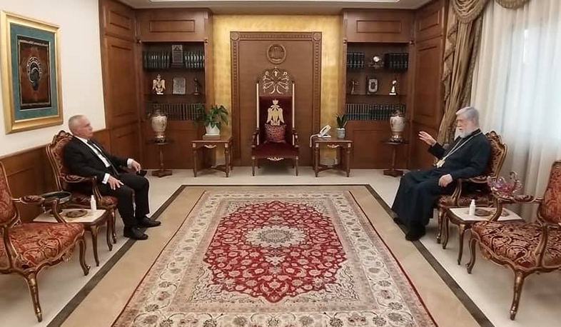 Արամ Ա Կաթողիկոսն ընդունել է Լիբանանում Հայաստանի դեսպանին