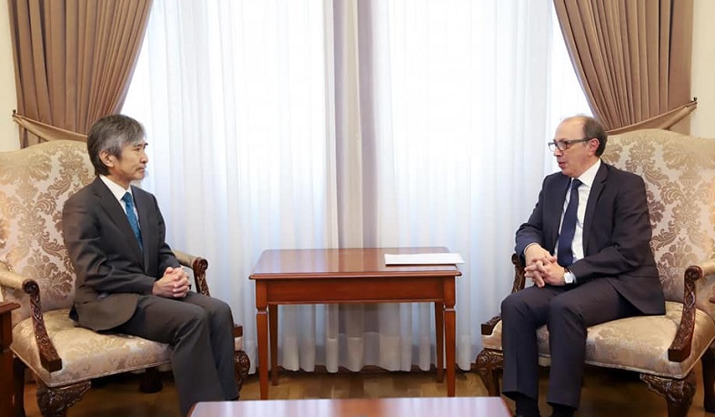 Ara Ayvazyan Yaponiyanın ER-dakı səfirini qəbul etdi