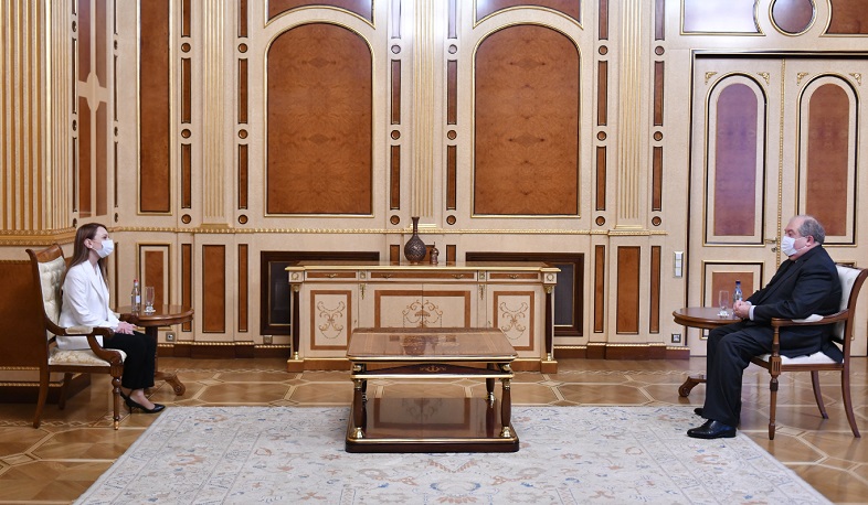 Президент обсудил с руководителем фракции «Мой шаг» предстоящие парламентские выборы