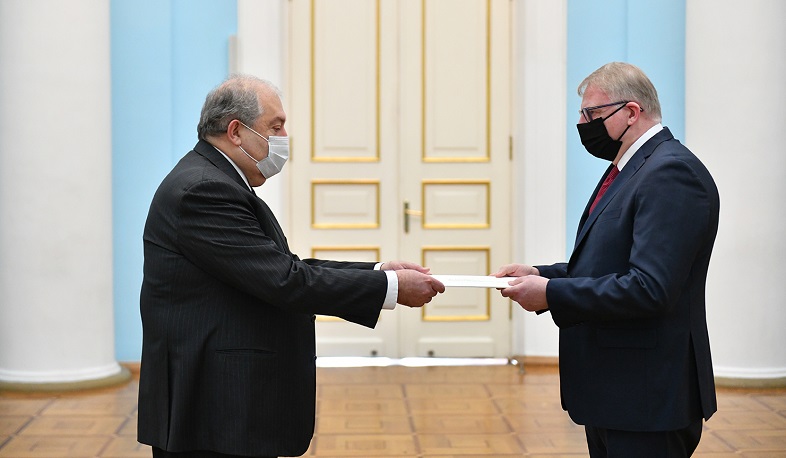 Նախագահին հավատարմագրերն է հանձնել Հայաստանում Իսլանդիայի նորանշանակ դեսպանը