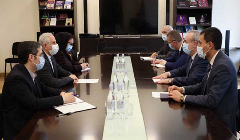 Армяно-иранская дружба является примером для всего мира: Ваграм Думанян принял посла ИРИ в Армении