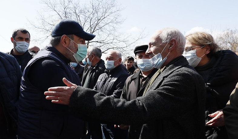 «Ապագայի նկատմամբ մեր հավատը, այո՛, սասանվել է, բայց մենք իրար հետ պետք է վերականգնենք այն». վարչապետն այցելել է Արմավիրի մարզ