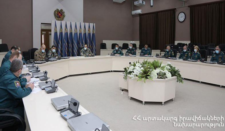 Հրամանատարական դասընթացներ ԱԻՆ-ում